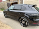 Porsche Cayenne-5