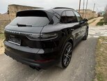 Porsche Cayenne-4