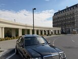 Mercedes 220 E-1