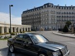 Mercedes 220 E-3