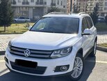 Volkswagen Tiguan-1