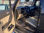 Hummer H3-6