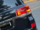 Toyota Land Cruiser-8