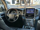 Toyota Land Cruiser-16