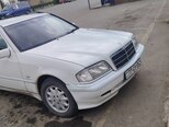 Mercedes C 220-1