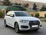 Audi Q7-3