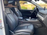 Audi Q7-13