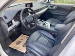 Audi Q7-8