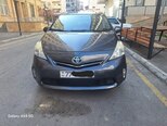 Toyota Prius V-1