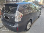 Toyota Prius V-3