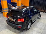 Kia Sorento-12