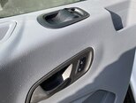 Ford Transit-9