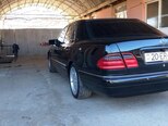 Mercedes E 240-18