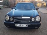 Mercedes E 240-2