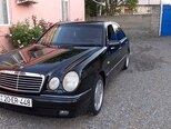 Mercedes E 240-19