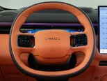 Lynk & Co 900-22