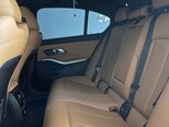 BMW 330e-23