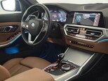 BMW 330e-12