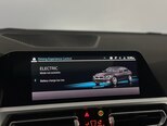 BMW 330e-27
