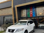Nissan Pathfinder-2
