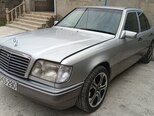 Mercedes 220 E-2