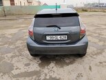 Toyota Prius C-2