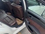 Mercedes E 350-11
