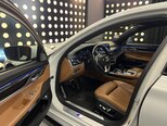 BMW 740-7