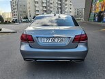 Mercedes E 220-2