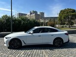 BMW i4-7