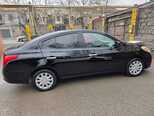 Nissan Versa-4