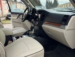 Mitsubishi Pajero-19