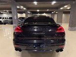 Porsche Panamera GTS-6