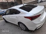 Hyundai Accent-4