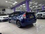 Toyota Prius-13
