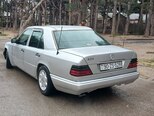 Mercedes 220 E-12