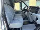 Ford Transit-17