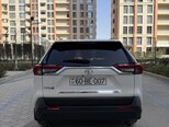 Toyota RAV4-5