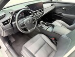Lexus ES 300h-8
