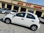 Nissan March-5