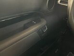 Land Rover Discovery-11