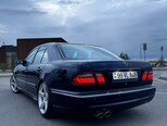 Mercedes E 240-16