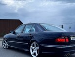 Mercedes E 240-4