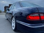 Mercedes E 240-11