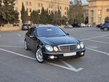 Mercedes E 220-17