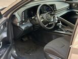 Hyundai Elantra-12