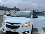 Chevrolet Cruze-13