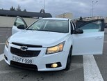 Chevrolet Cruze-12