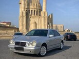 Mercedes E 220-2