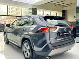 Toyota RAV4-8